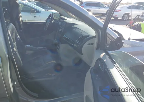 2014 Chrysler Town & Country Touring z USA, uszkodzony, nr VIN 2C4RC1BG4ER342546